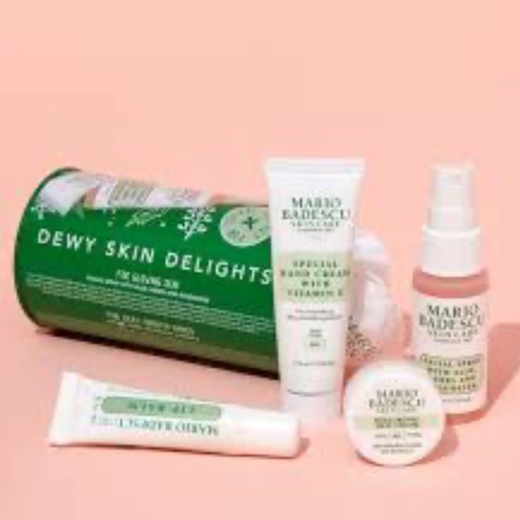 NIB Mario Badescu Dewy Skin Delights Set - Picture 11 of 11